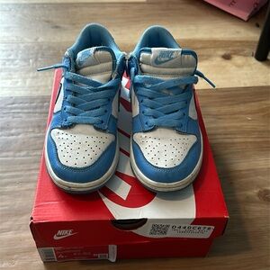 Nike Dunk low size 4.5